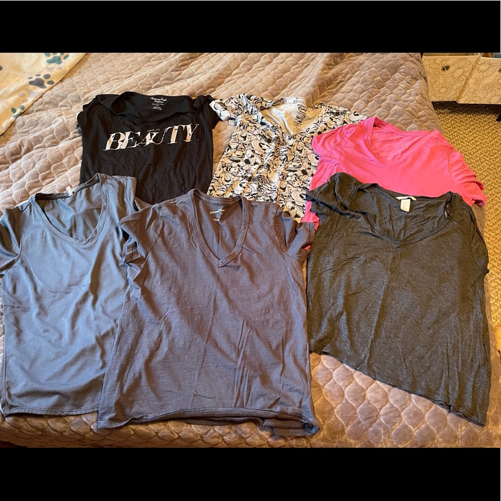 Women’s 6 pack of Shirts Size Medium Bundle